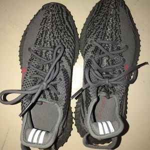 Worn once. YEEZY BOOST 350 V2 ‘BELUGA 2.0’